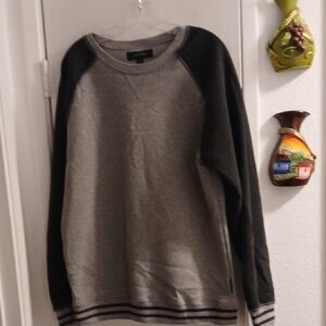 Ring of Fire Gray and Black Crewneck Sweat Shirt XL